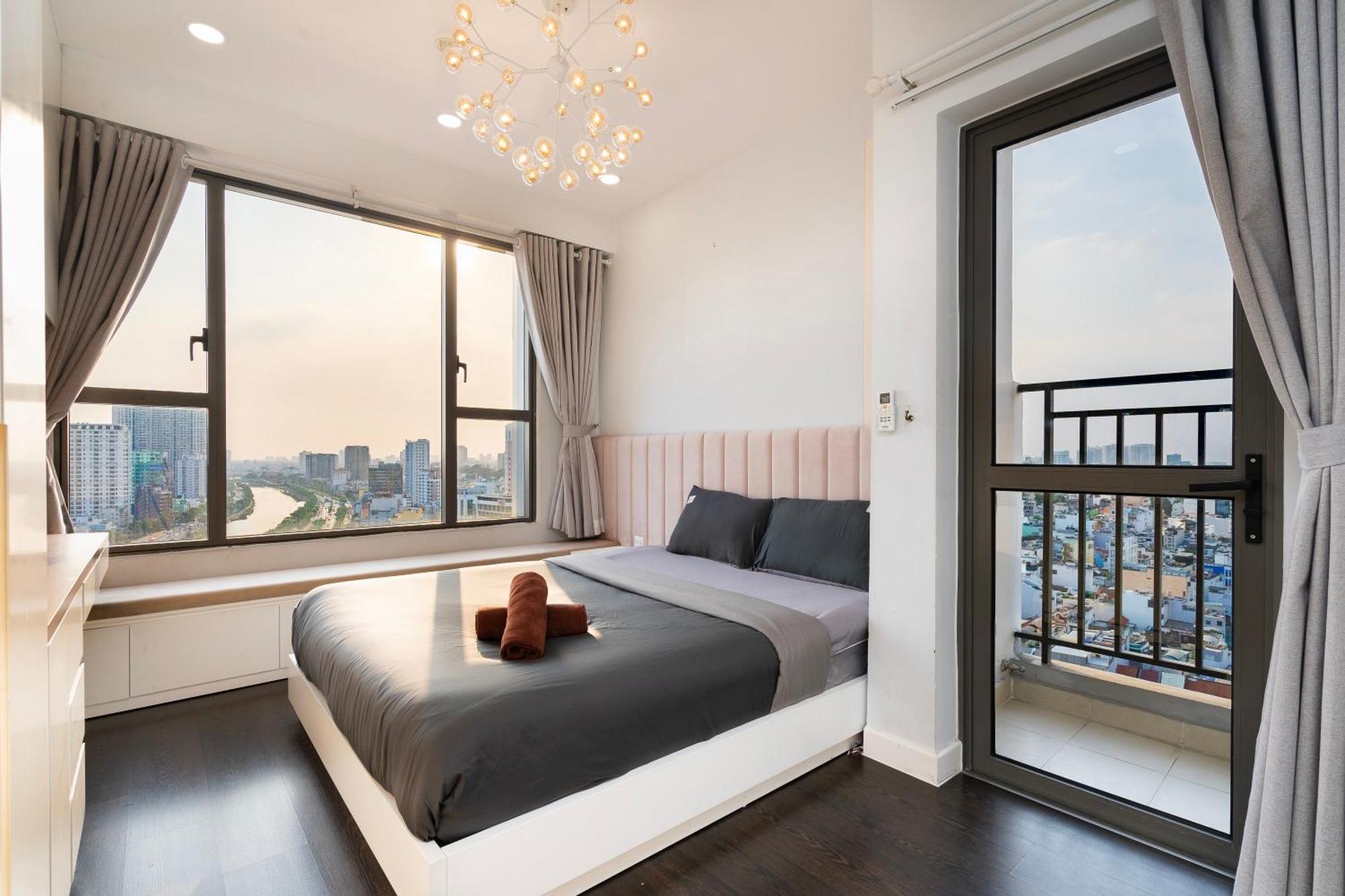 Double E Saigon Apartment In Rivergate Building 호치민 외부 사진