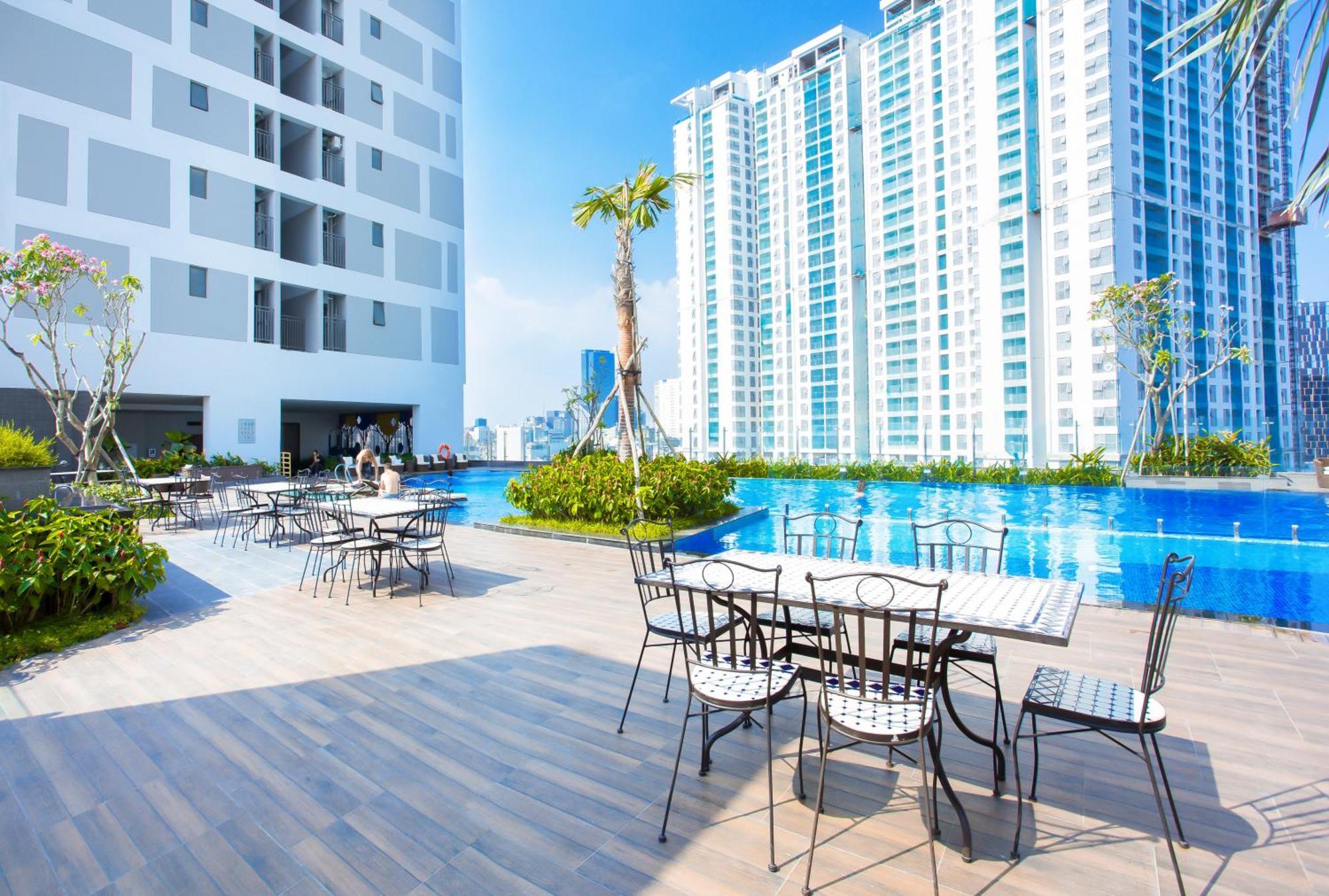 Double E Saigon Apartment In Rivergate Building 호치민 외부 사진