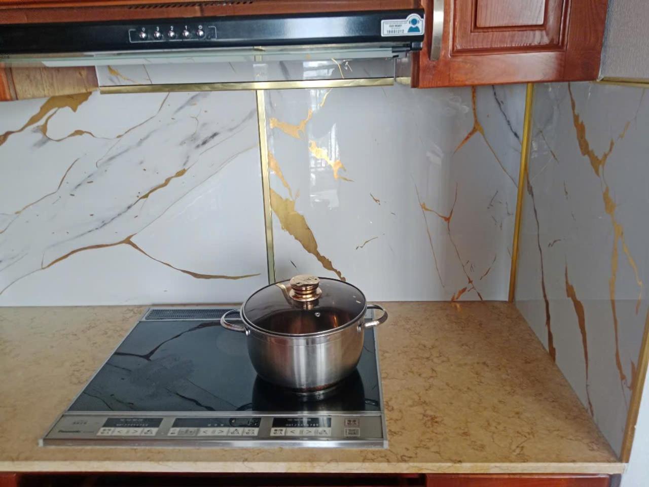 Double E Saigon Apartment In Rivergate Building 호치민 외부 사진
