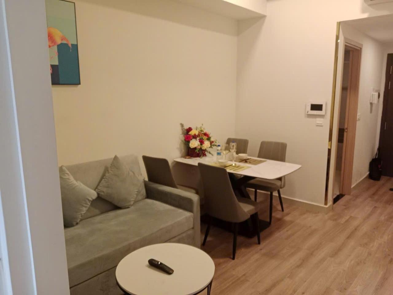Double E Saigon Apartment In Rivergate Building 호치민 외부 사진